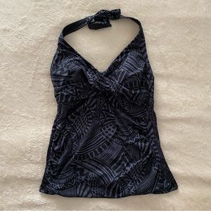 Padded workout halter top women’s small